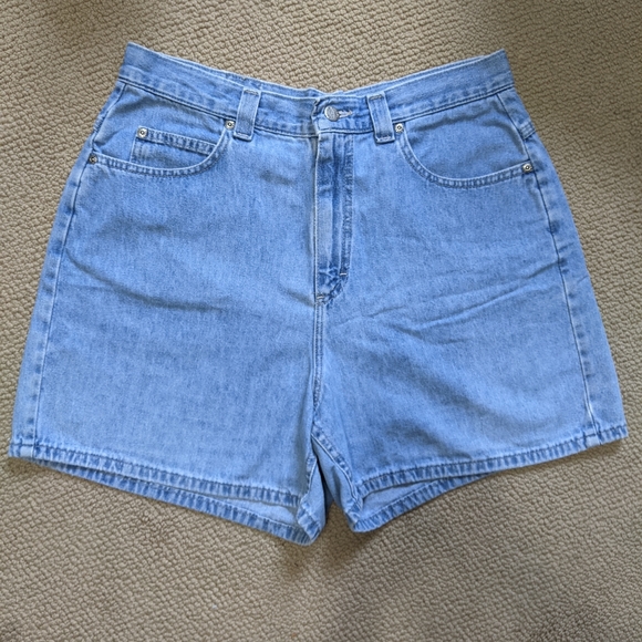 Vintage buckle back Lee shorts - Picture 1 of 2
